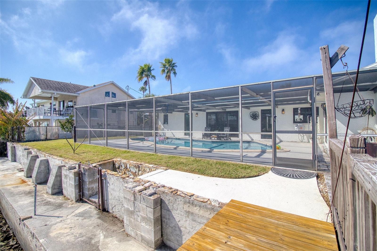 Image 35 of 46 For 13804 Plumosa Avenue