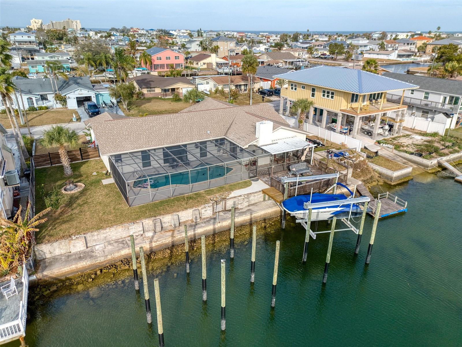 Image 36 of 46 For 13804 Plumosa Avenue