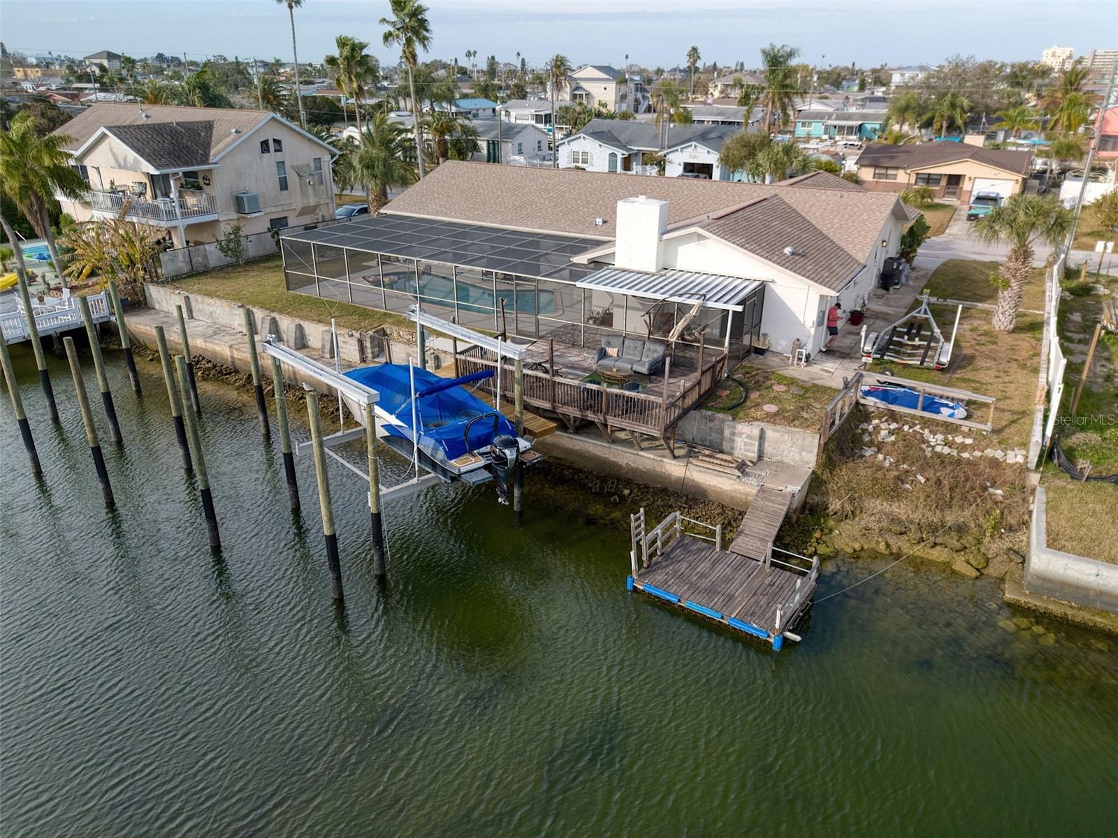 Image 37 of 46 For 13804 Plumosa Avenue