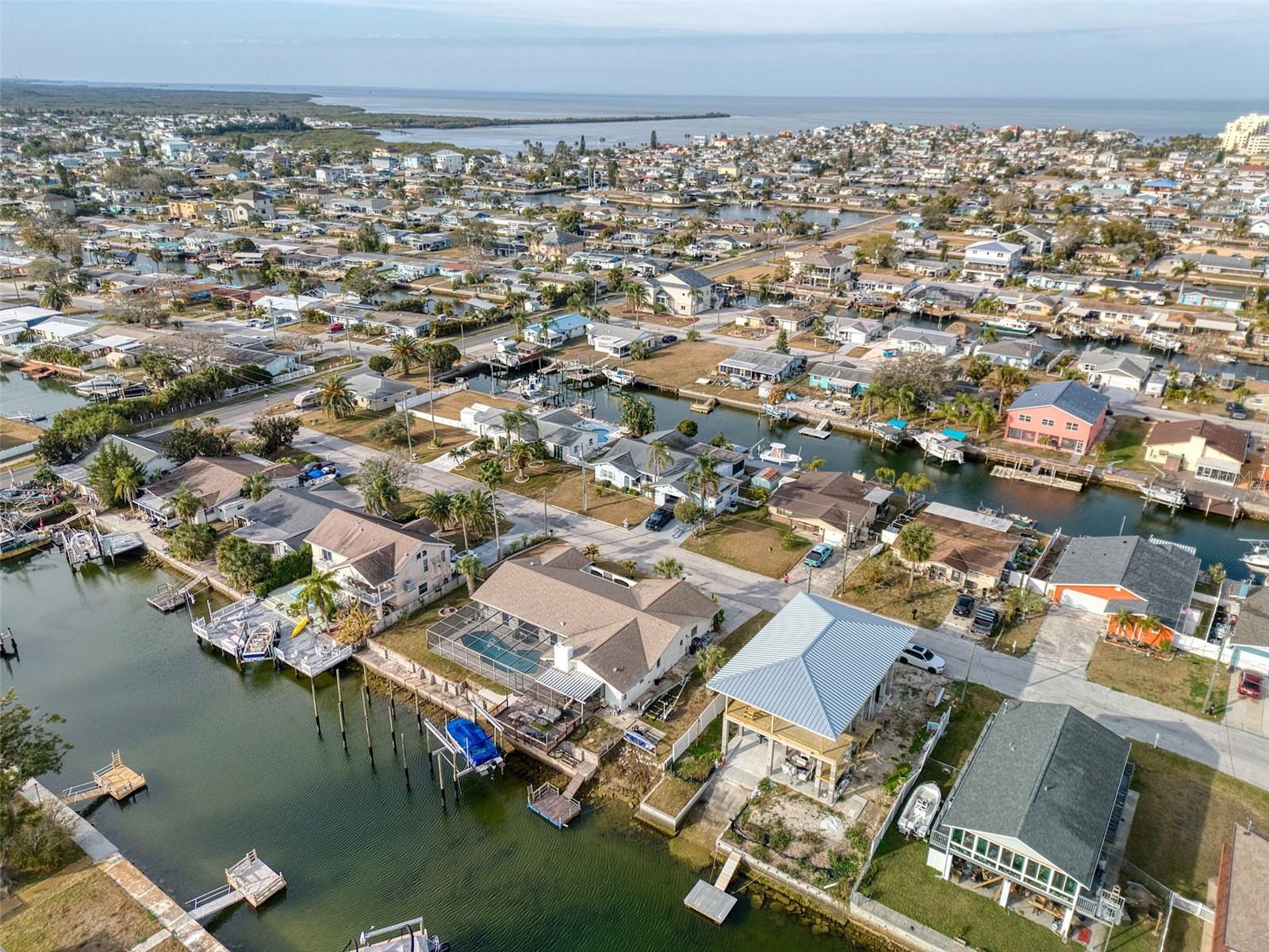 Image 43 of 46 For 13804 Plumosa Avenue