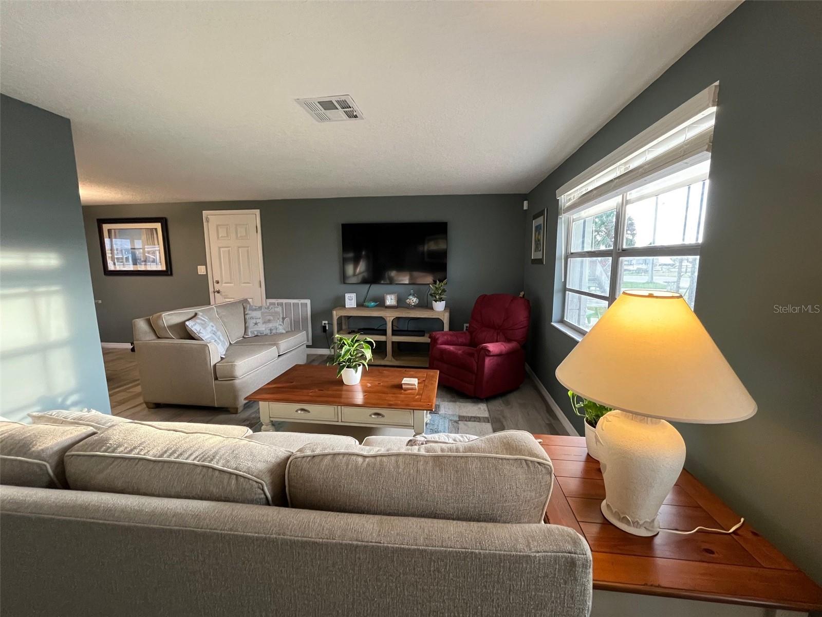 Image 4 of 13 For 13604 Evelane Drive