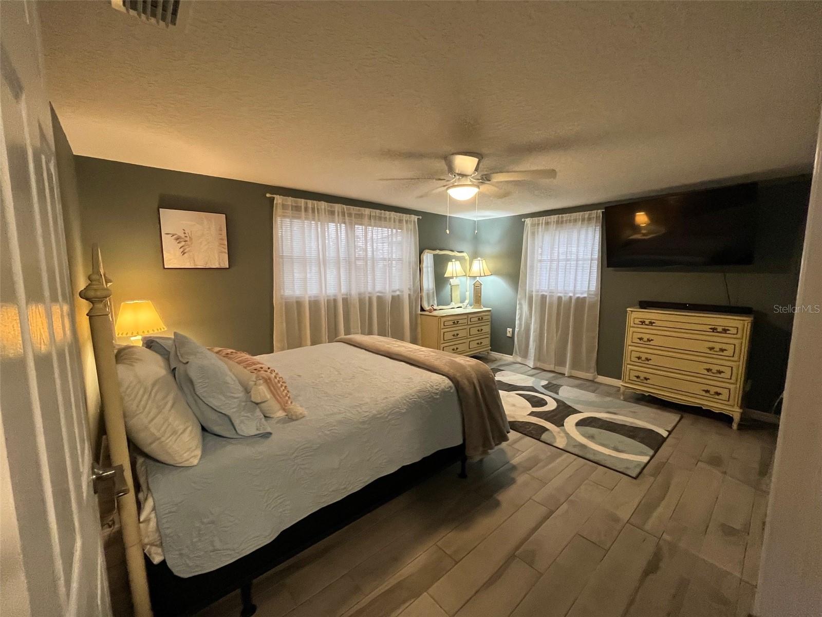 Image 9 of 13 For 13604 Evelane Drive