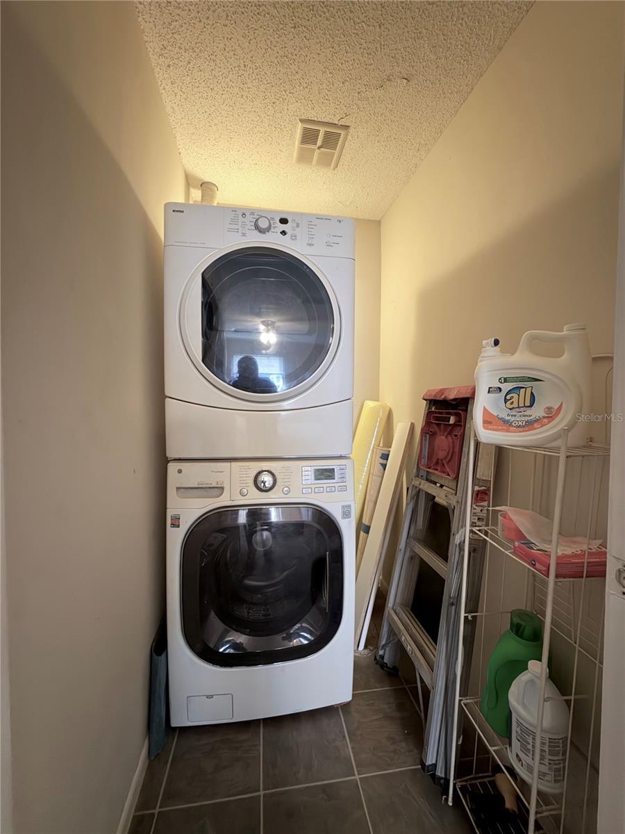 Image 11 of 12 For 4315 Tahitian Gardens Circle H