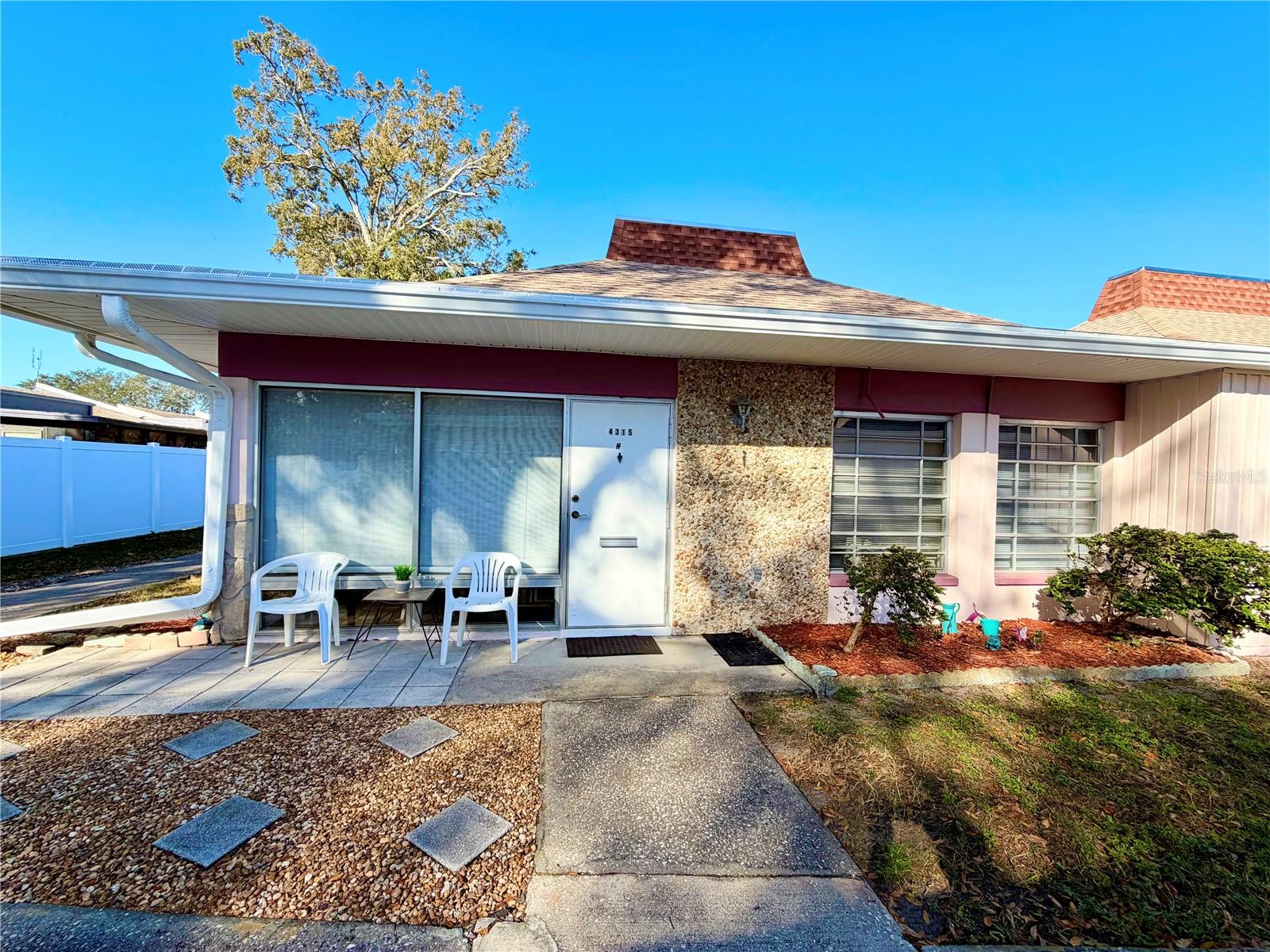 Image 2 of 12 For 4315 Tahitian Gardens Circle H