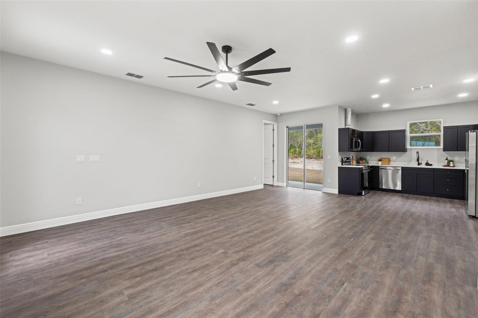 Image 18 of 56 For 9023 Glenarm Way