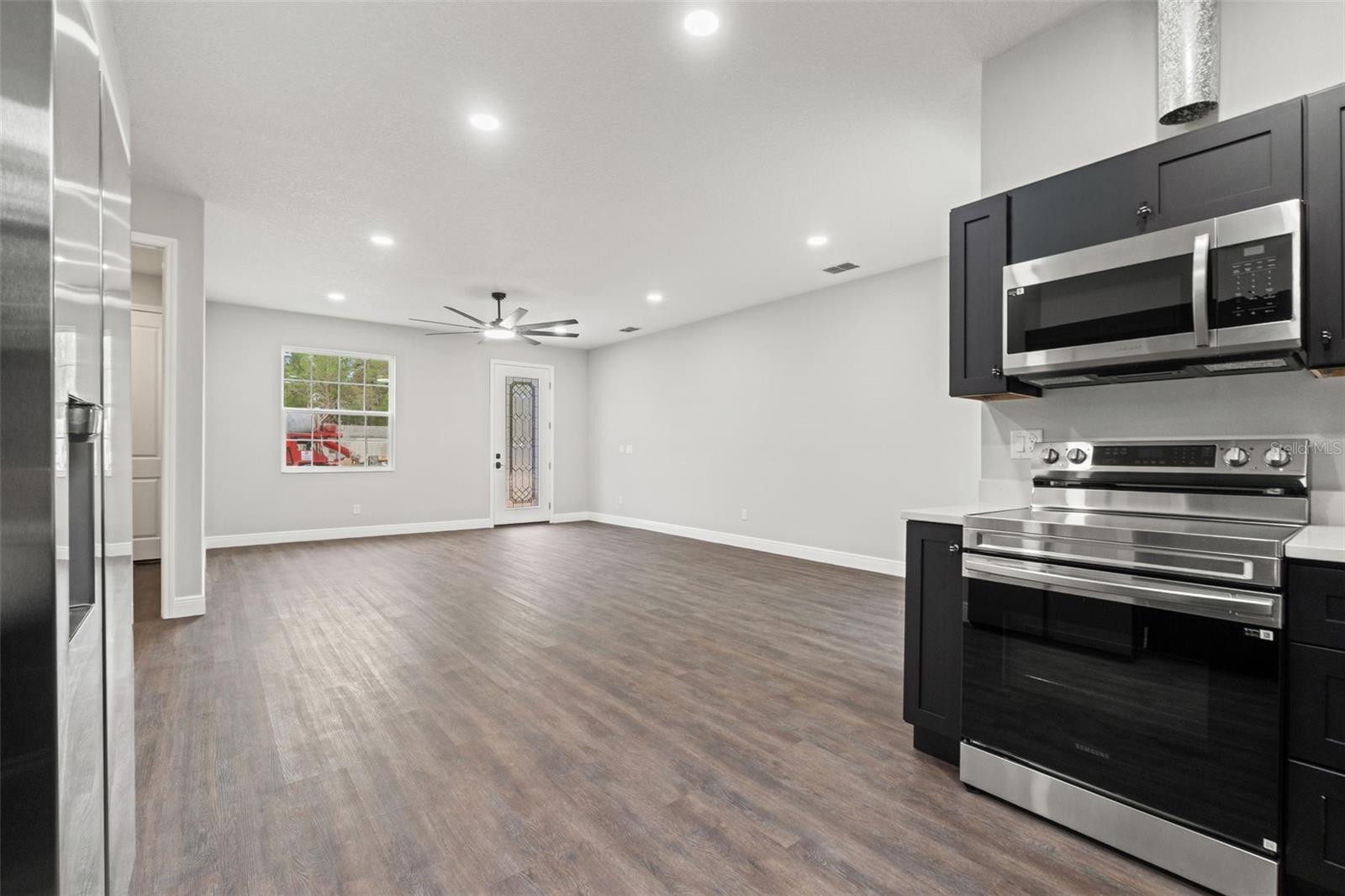 Image 23 of 56 For 9023 Glenarm Way