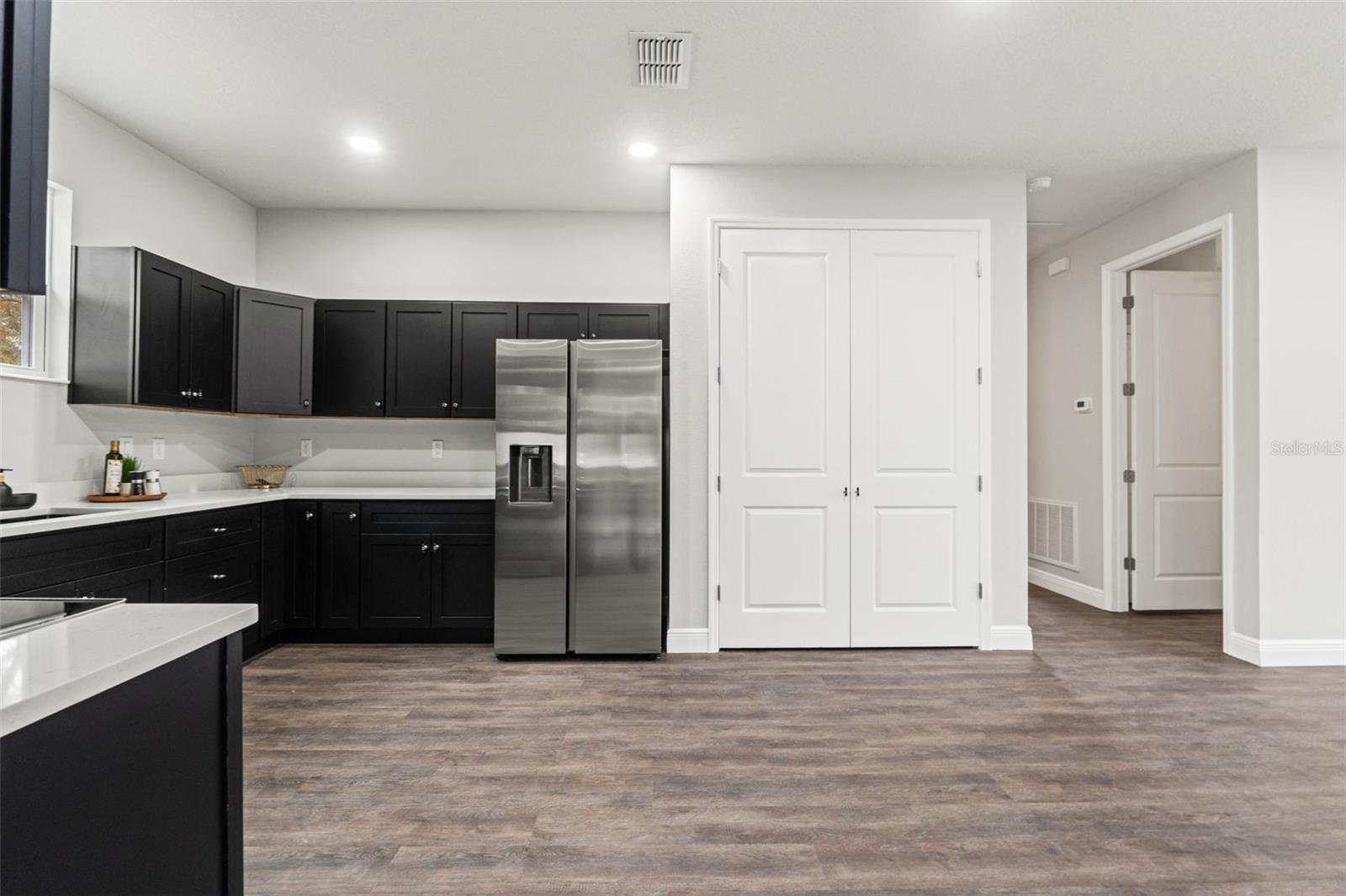 Image 24 of 56 For 9023 Glenarm Way