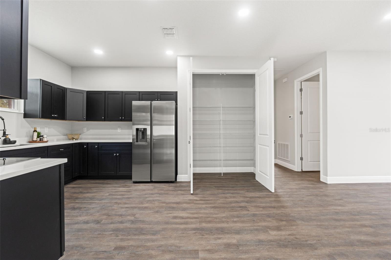 Image 25 of 56 For 9023 Glenarm Way