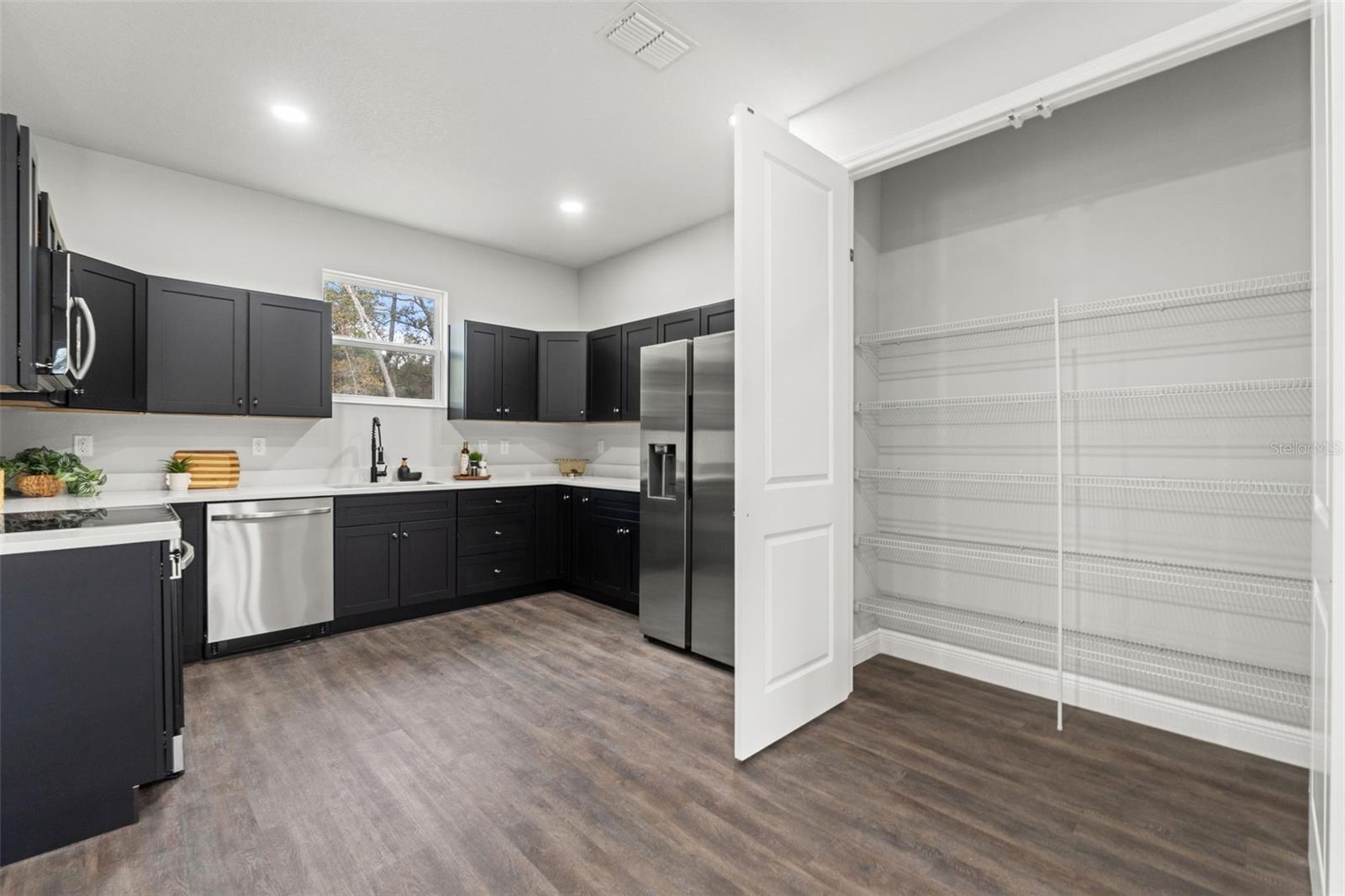 Image 26 of 56 For 9023 Glenarm Way