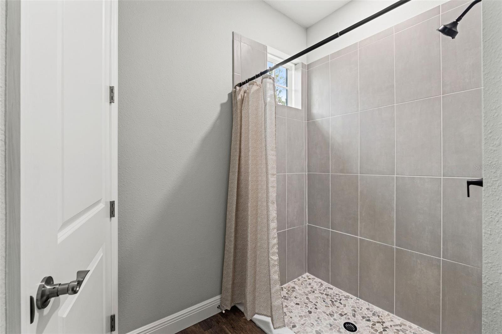 Image 31 of 56 For 9023 Glenarm Way