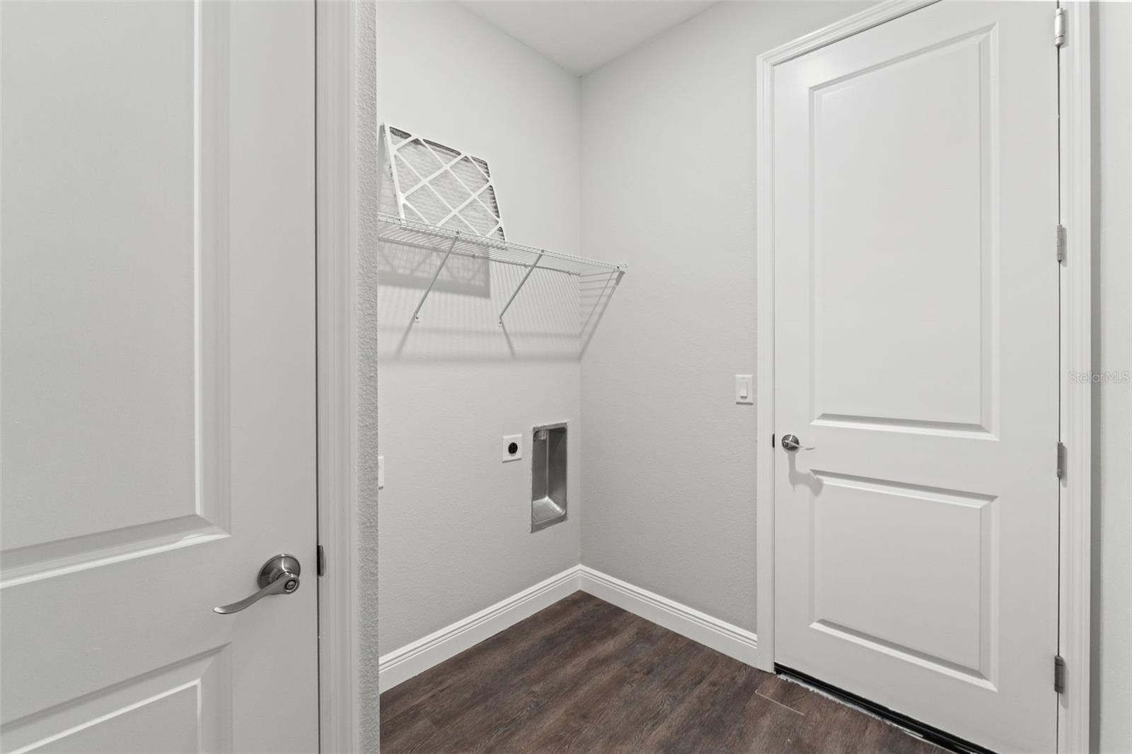 Image 43 of 56 For 9023 Glenarm Way