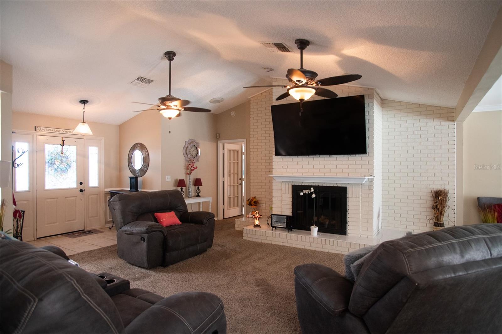 Image 12 of 46 For 230 Planter Road