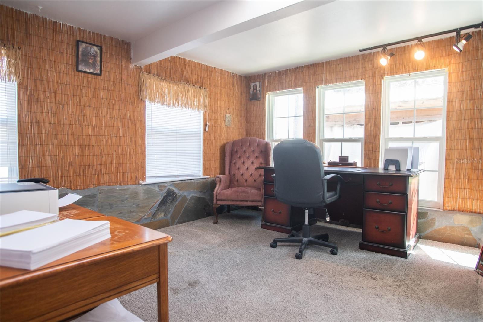 Image 18 of 46 For 230 Planter Road