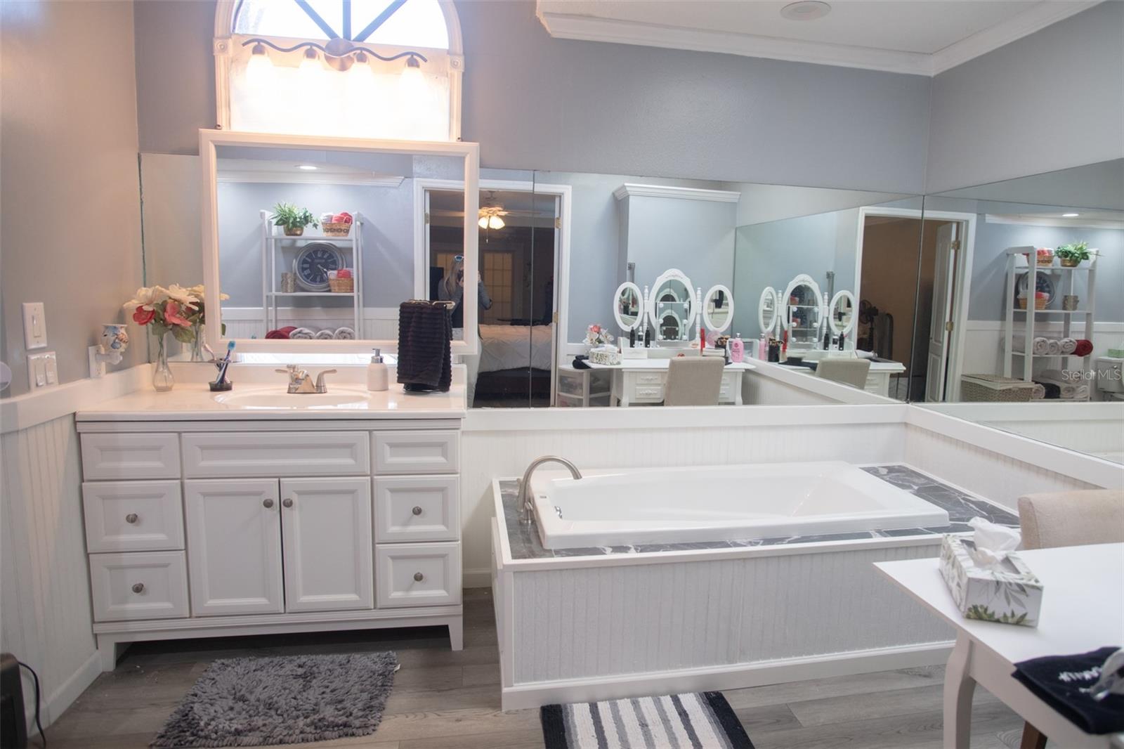 Image 22 of 46 For 230 Planter Road