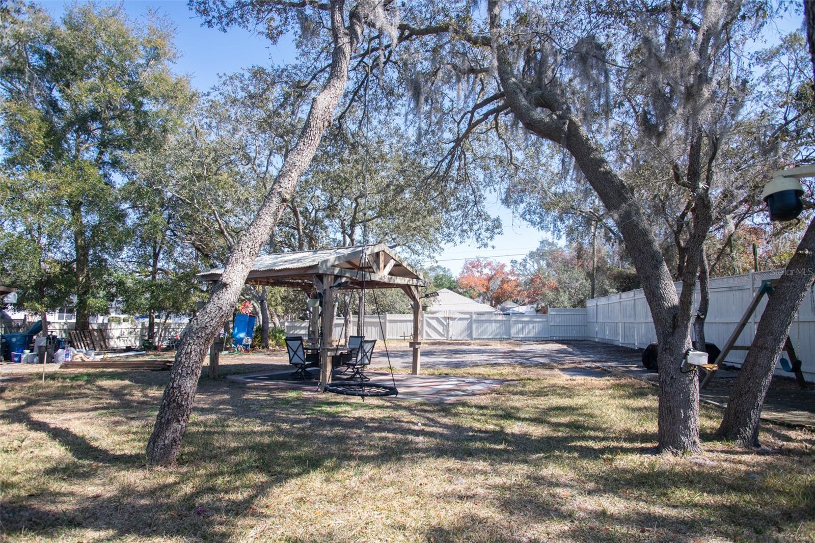 Image 37 of 46 For 230 Planter Road