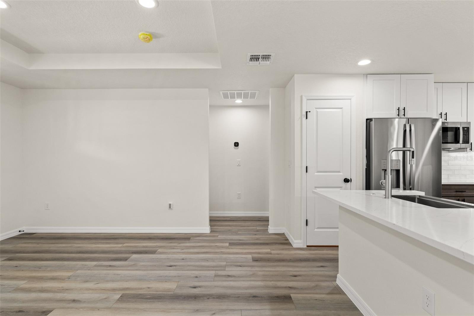 Image 15 of 40 For 7414 Balsam Street