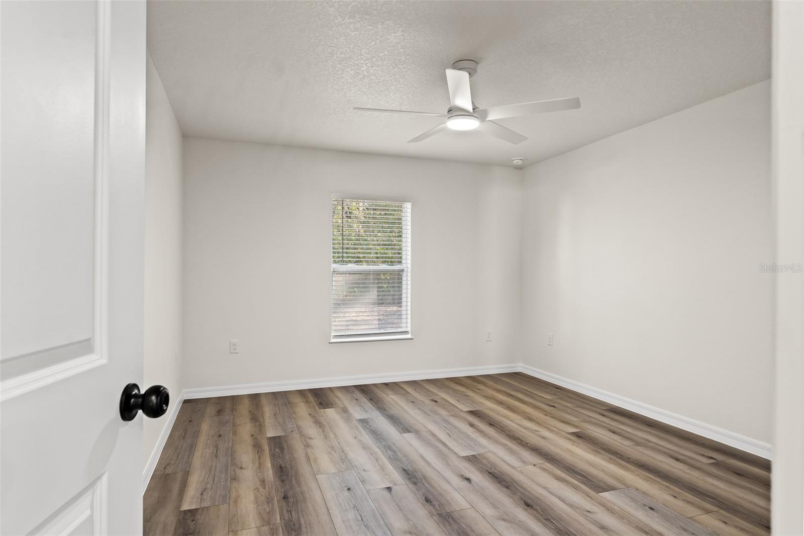 Image 21 of 40 For 7414 Balsam Street