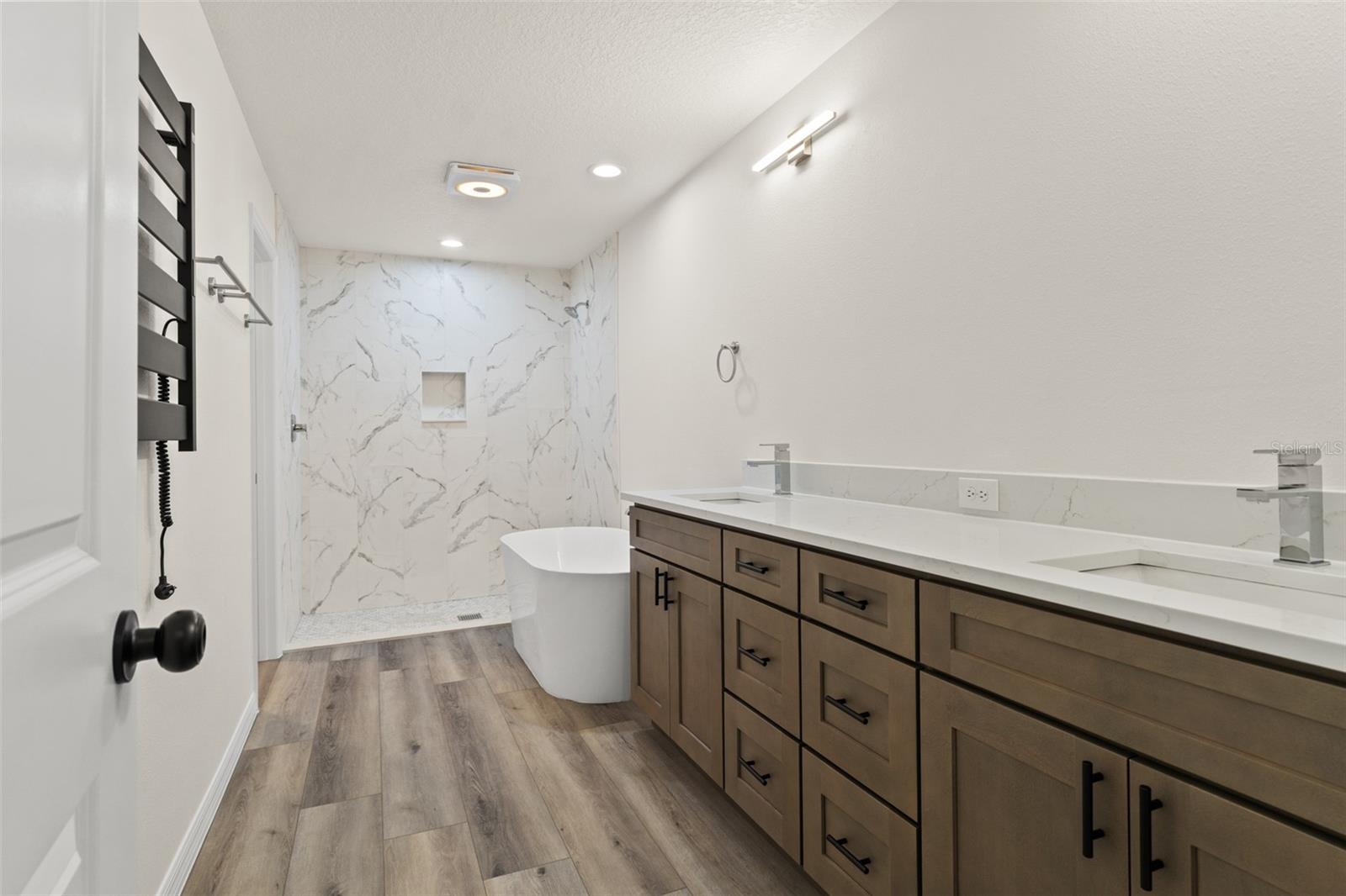 Image 27 of 40 For 7414 Balsam Street