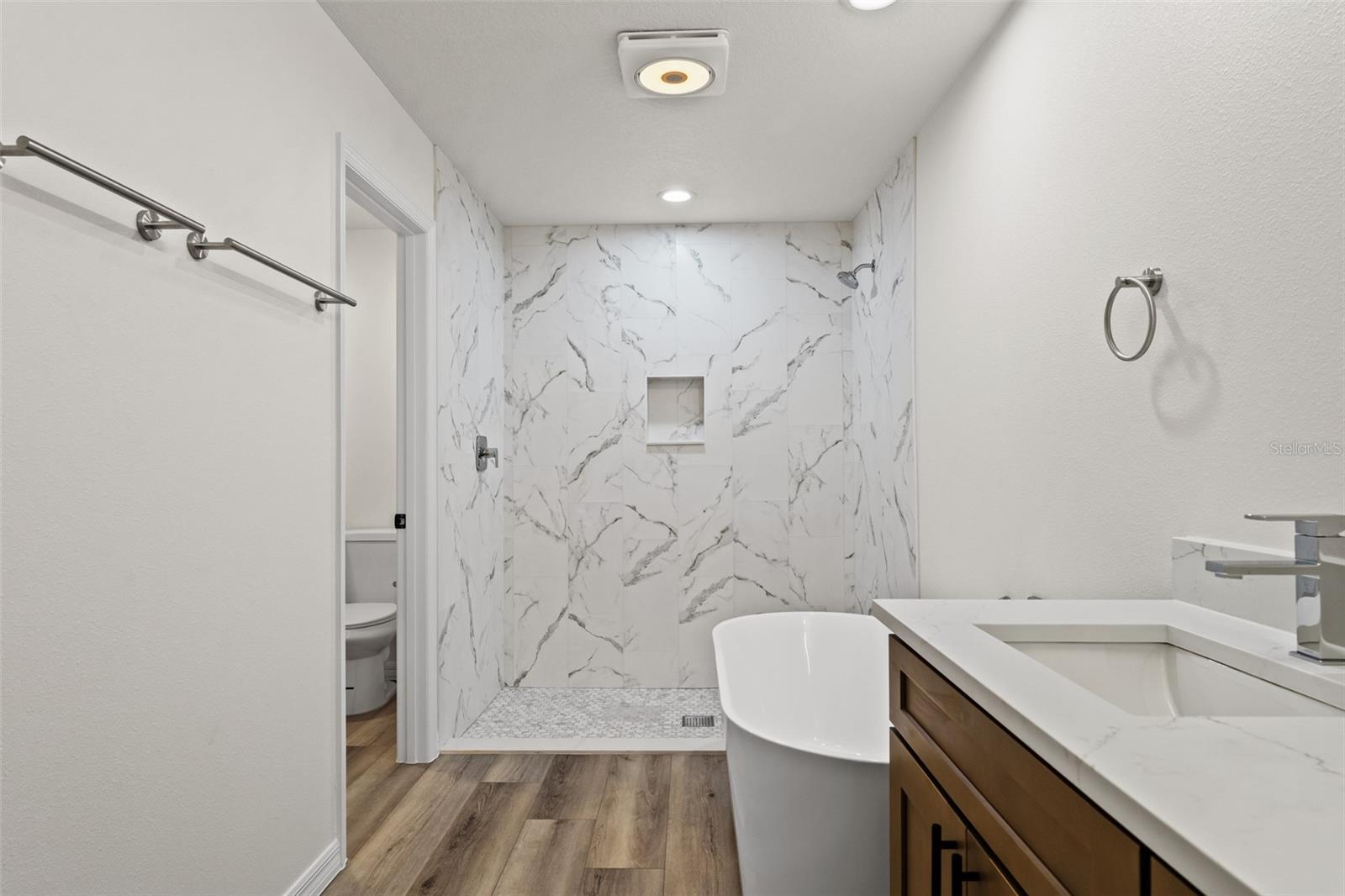 Image 28 of 40 For 7414 Balsam Street