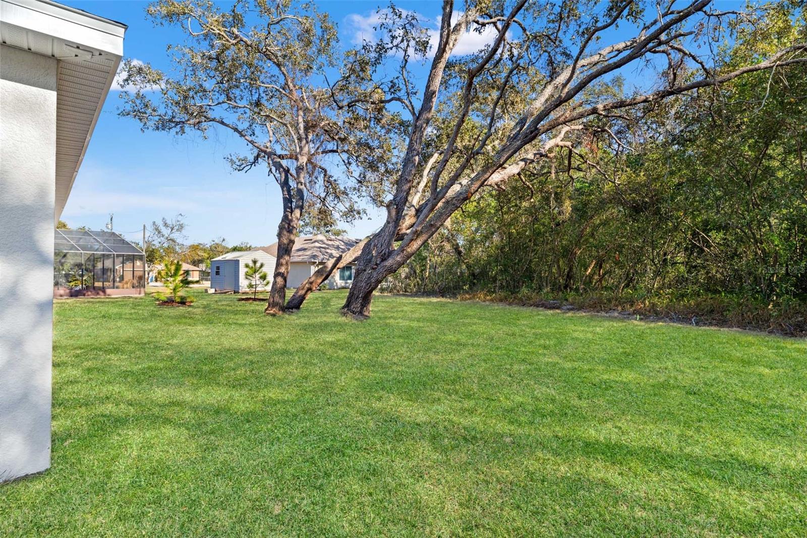 Image 32 of 40 For 7414 Balsam Street