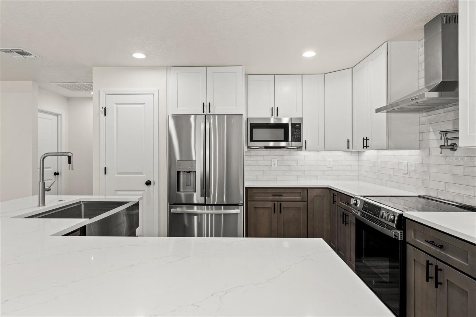 Image 8 of 40 For 7414 Balsam Street