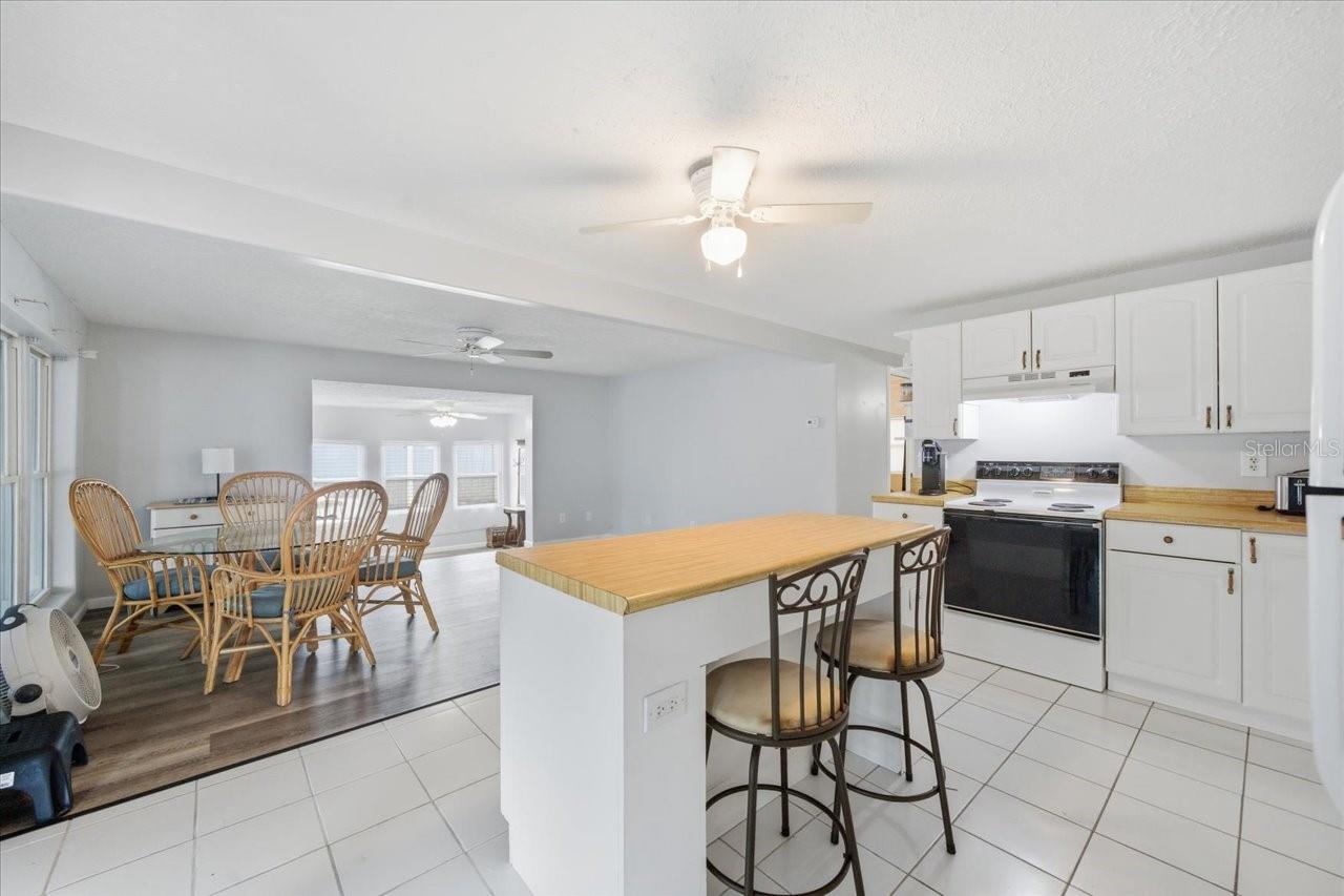 Image 14 of 35 For 12305 Conde Drive