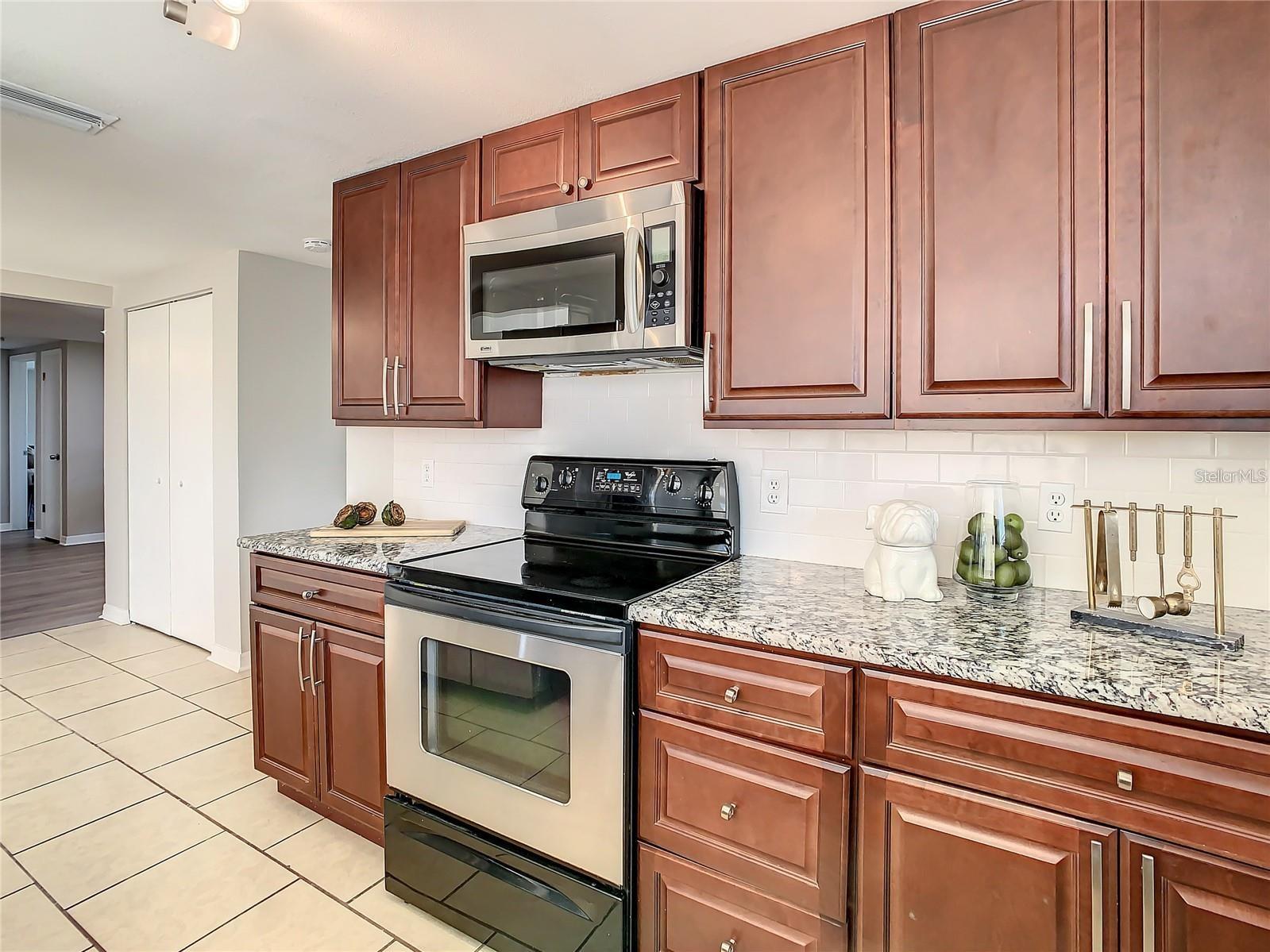 Image 19 of 59 For 11705 Meredith Lane