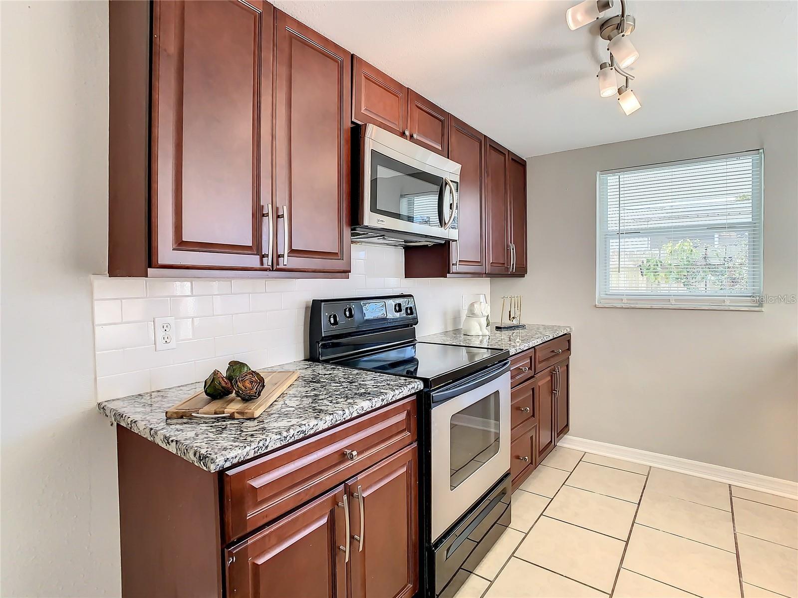 Image 20 of 59 For 11705 Meredith Lane