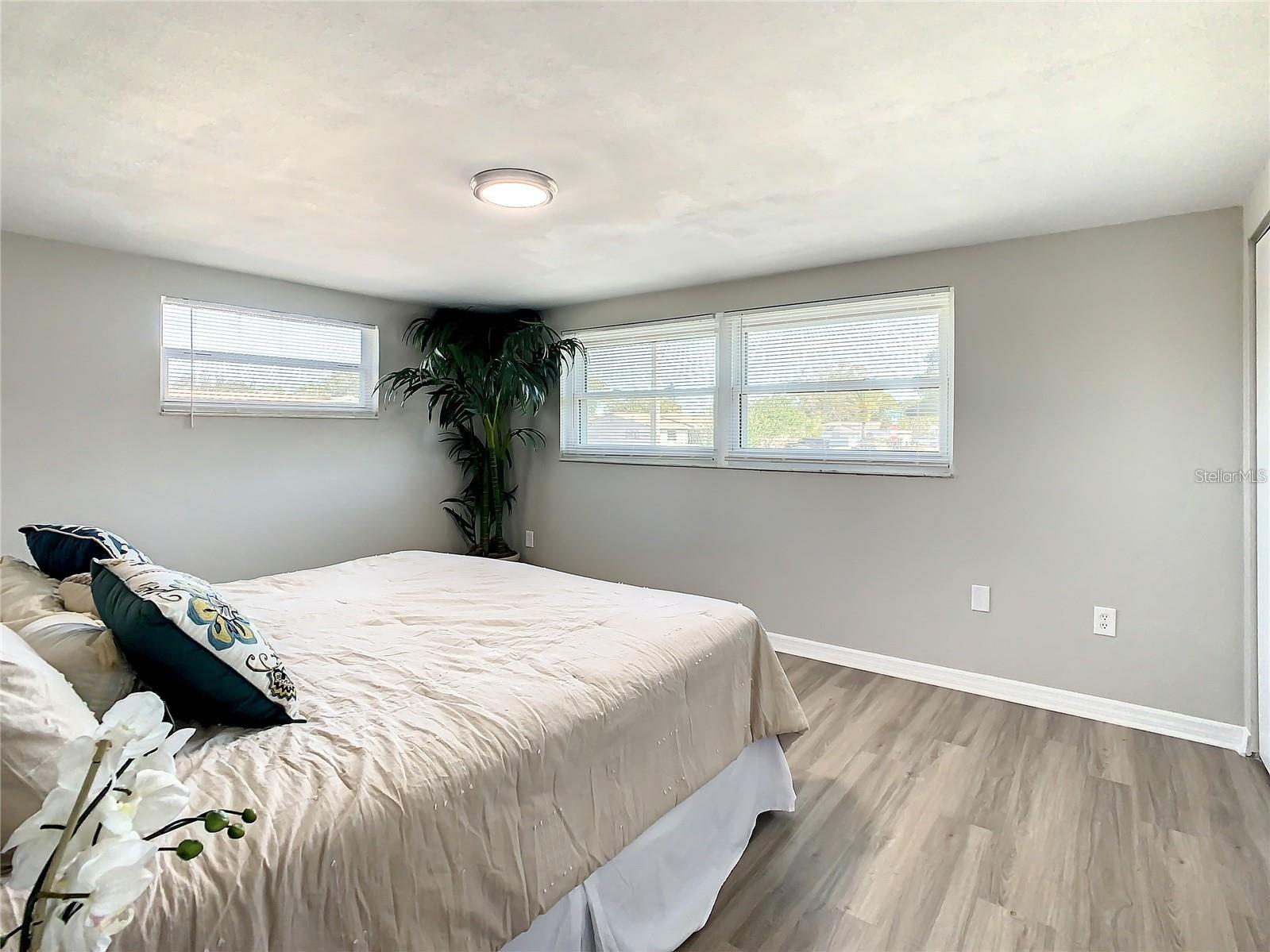 Image 32 of 59 For 11705 Meredith Lane