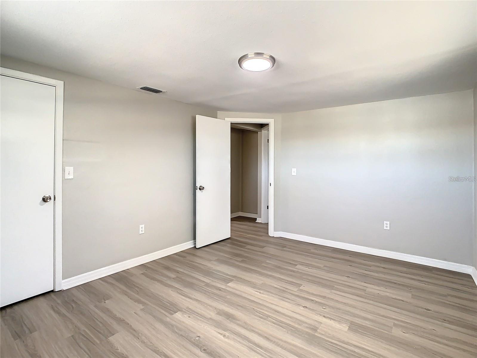 Image 35 of 59 For 11705 Meredith Lane