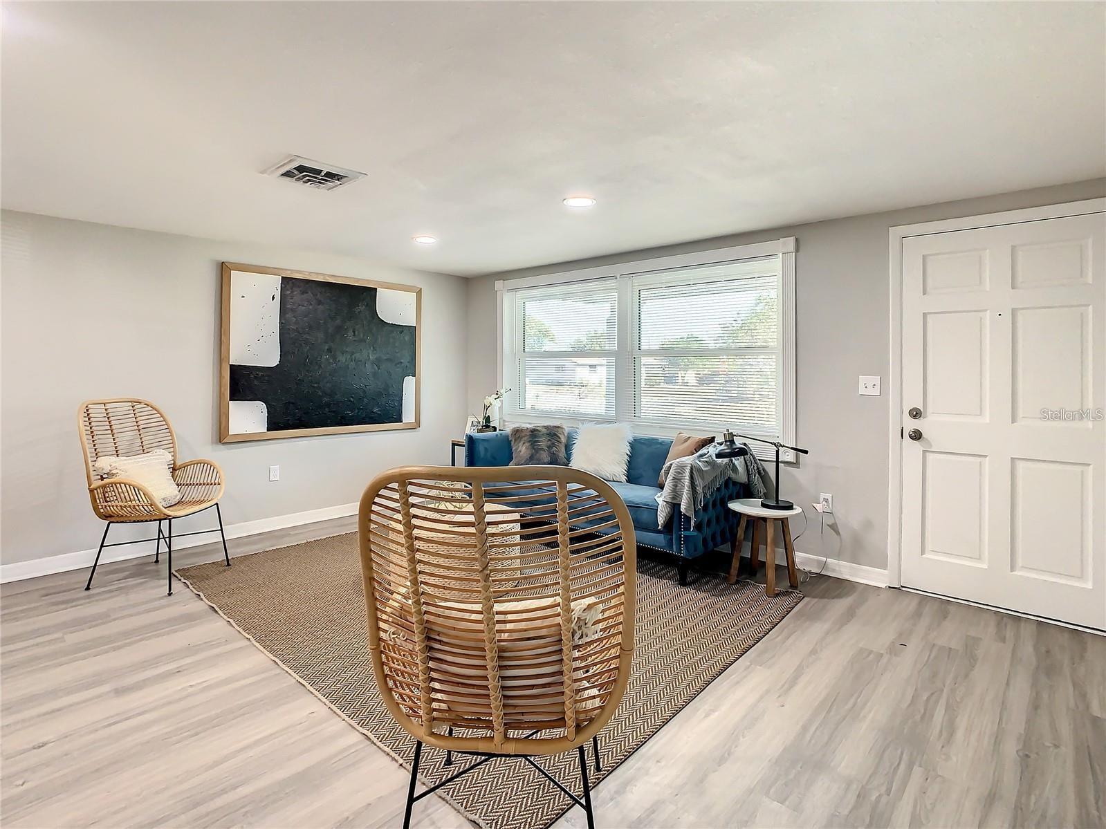 Image 7 of 59 For 11705 Meredith Lane