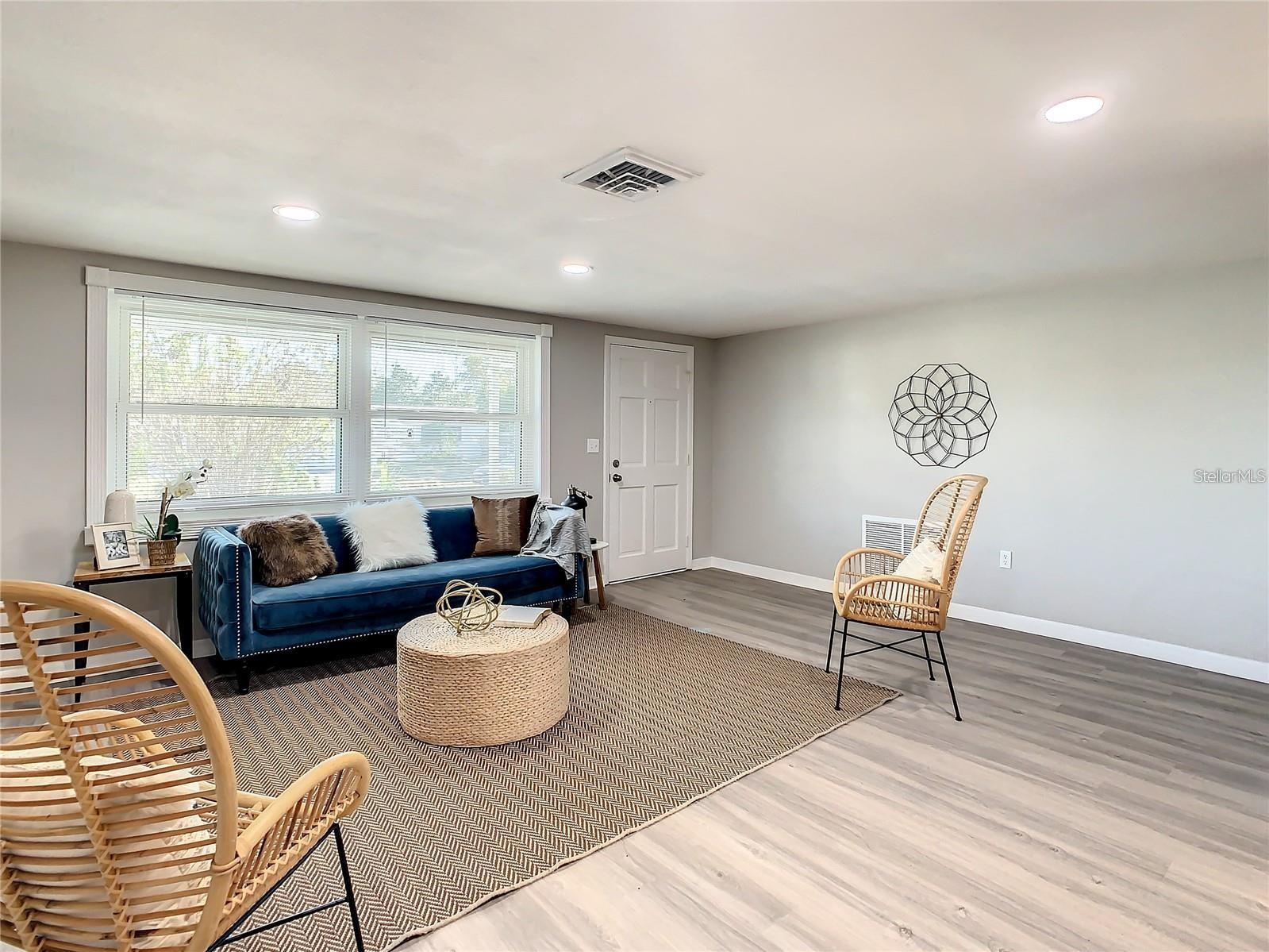 Image 8 of 59 For 11705 Meredith Lane