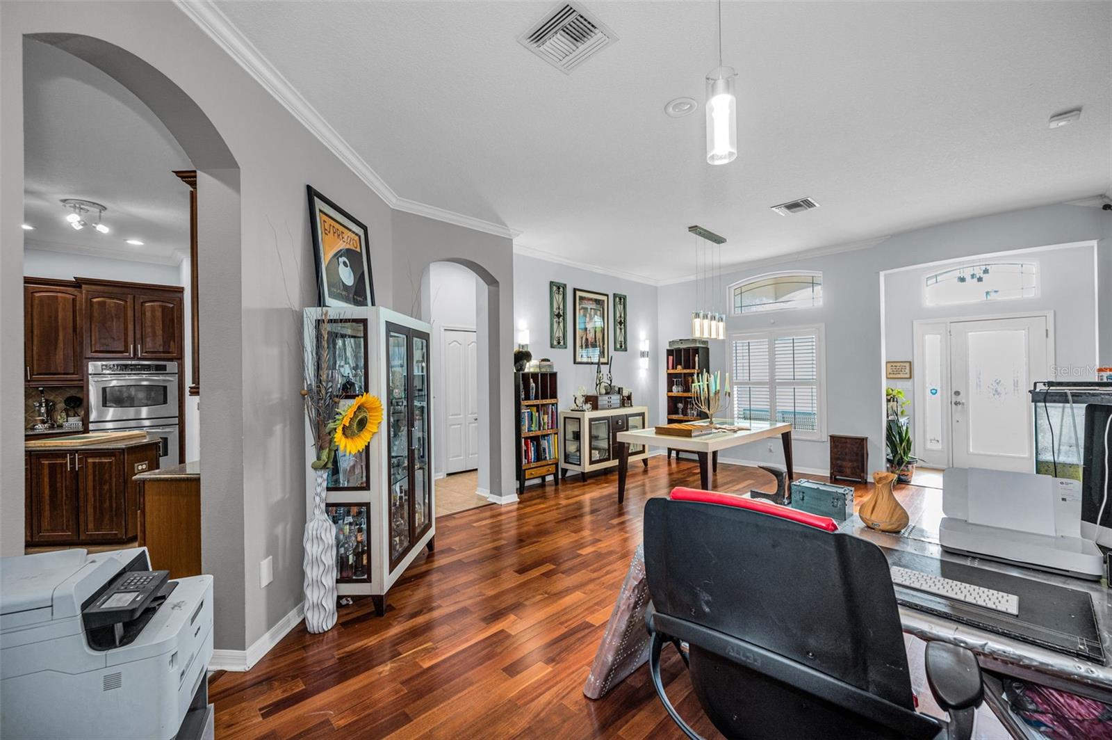 Image 18 of 61 For 9144 Topneck Street