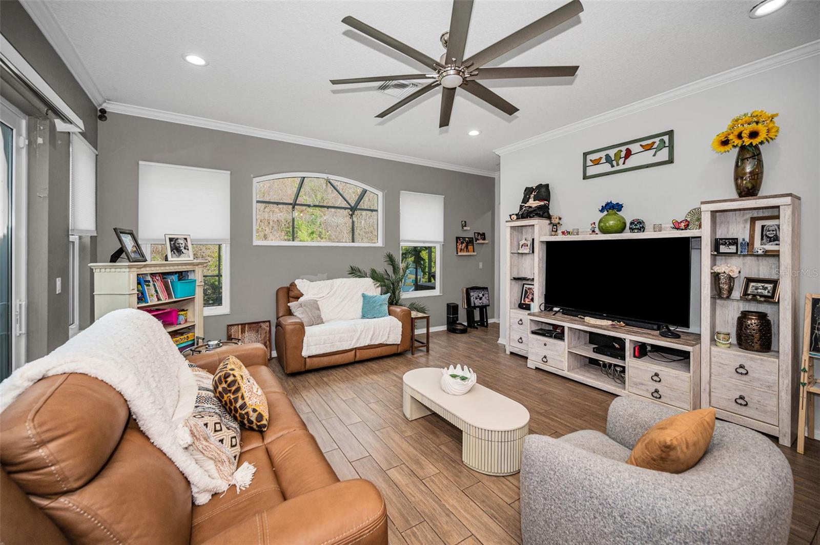 Image 27 of 61 For 9144 Topneck Street