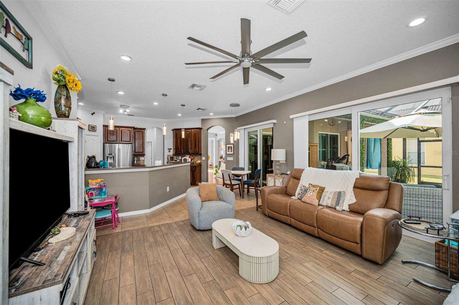 Image 29 of 61 For 9144 Topneck Street