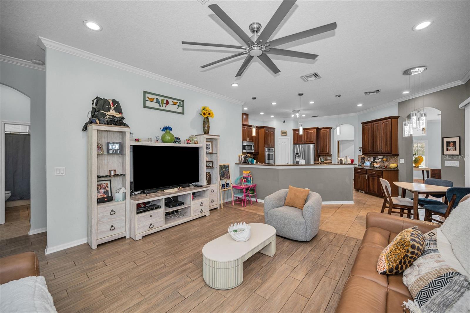 Image 30 of 61 For 9144 Topneck Street