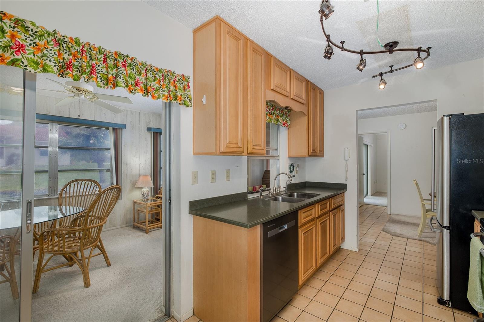 Image 6 of 37 For 11334 Stansberry Drive