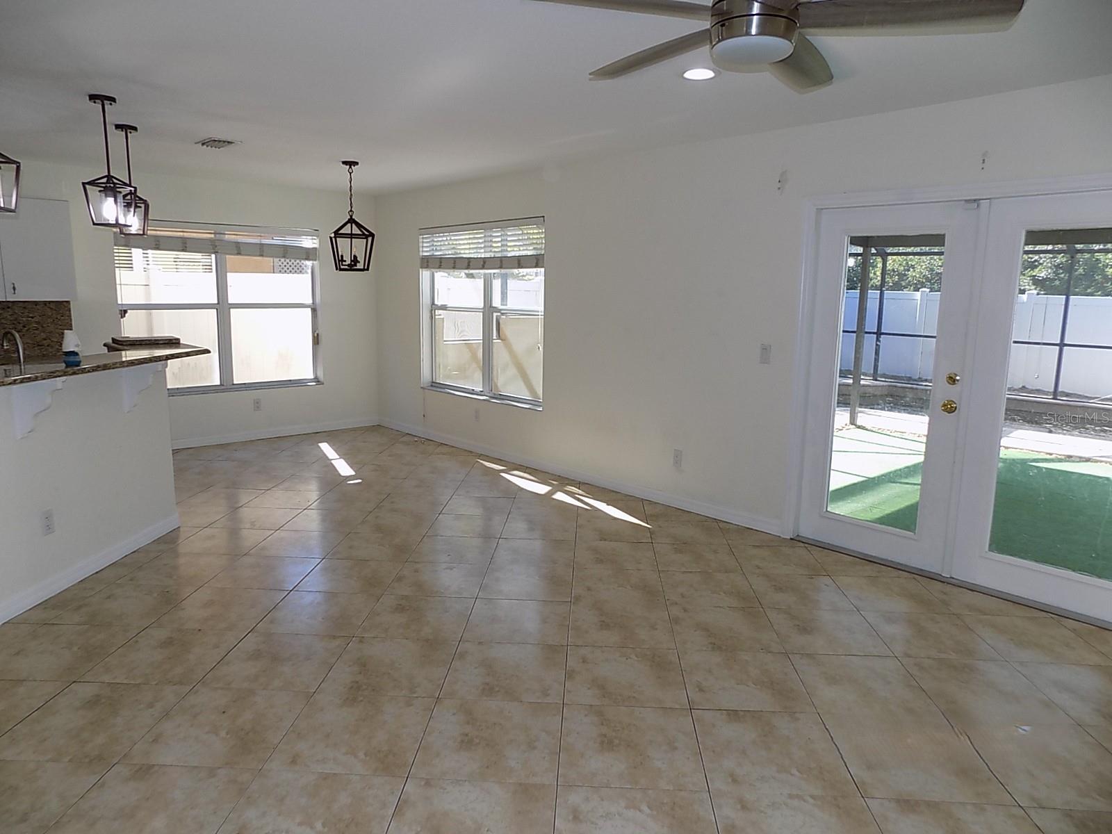 Image 3 of 18 For 11722 Crest Creek Drive