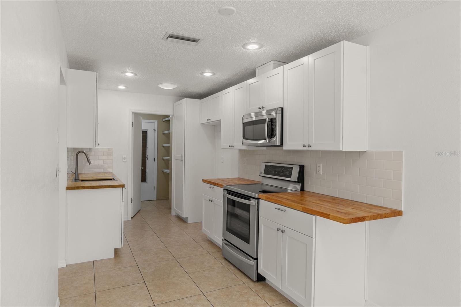 Image 18 of 49 For 7445 Crestwood Drive