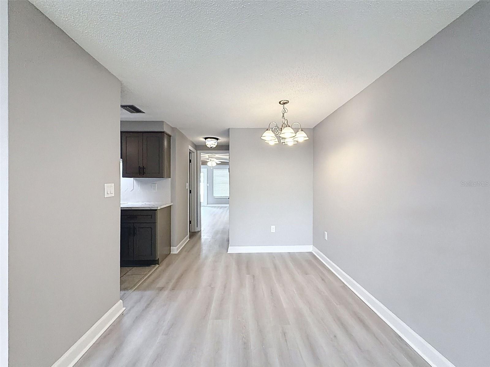 Image 15 of 60 For 4233 Stratford Drive D