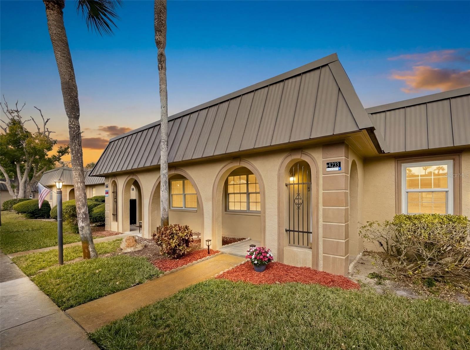 Image 2 of 60 For 4233 Stratford Drive D