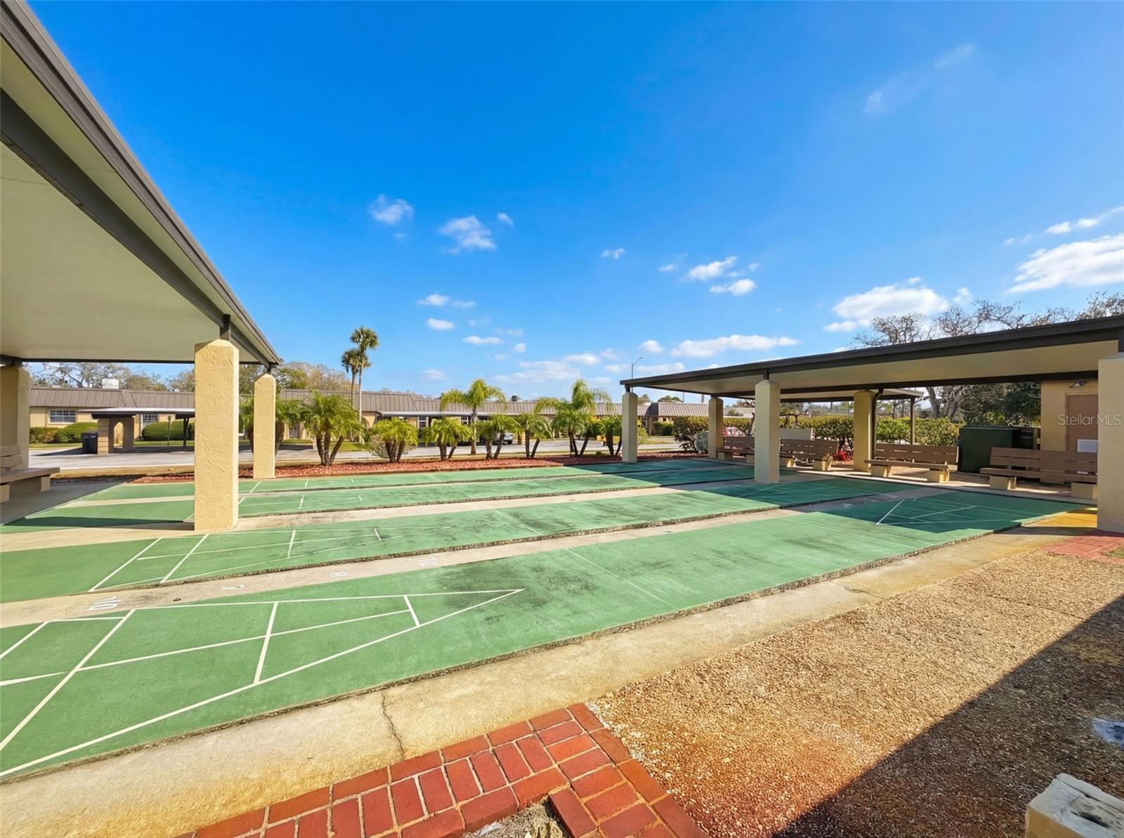 Image 43 of 60 For 4233 Stratford Drive D