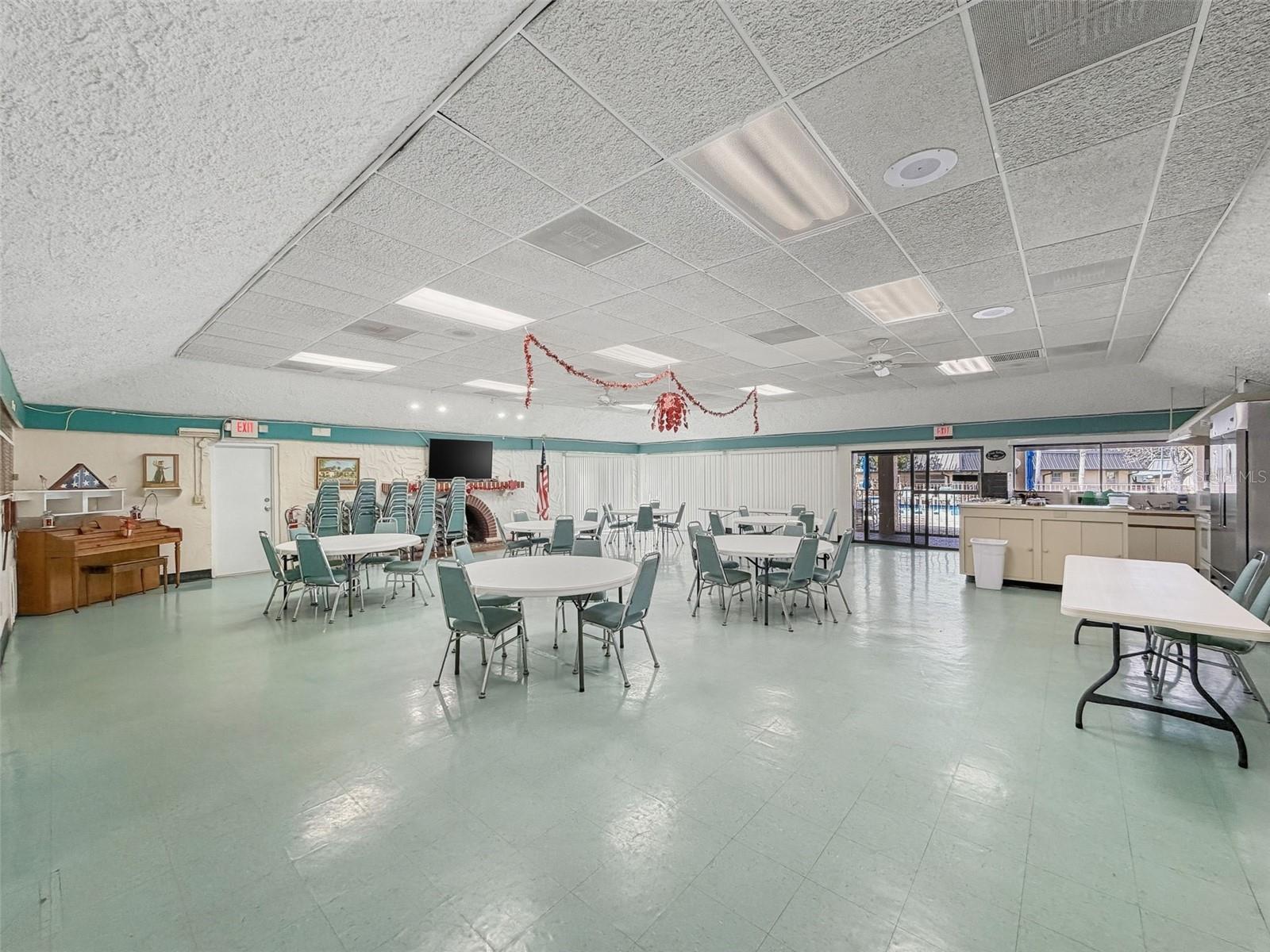 Image 53 of 60 For 4233 Stratford Drive D