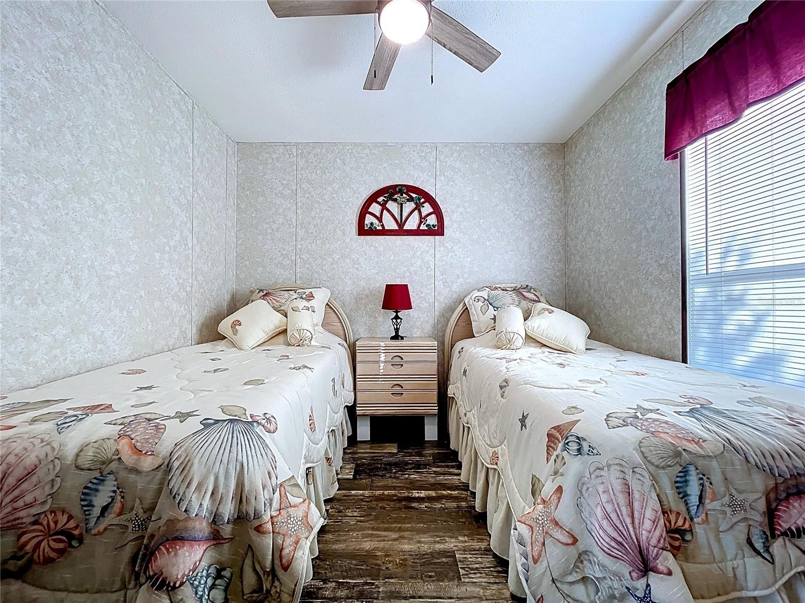 Image 13 of 52 For 9739 Kent Street