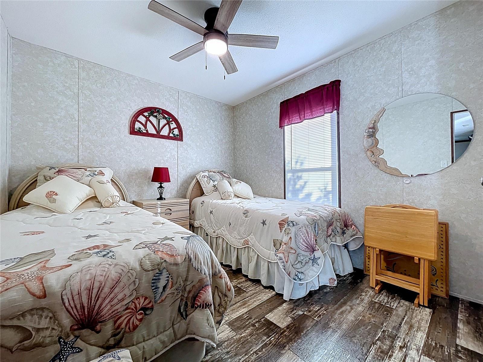 Image 14 of 52 For 9739 Kent Street