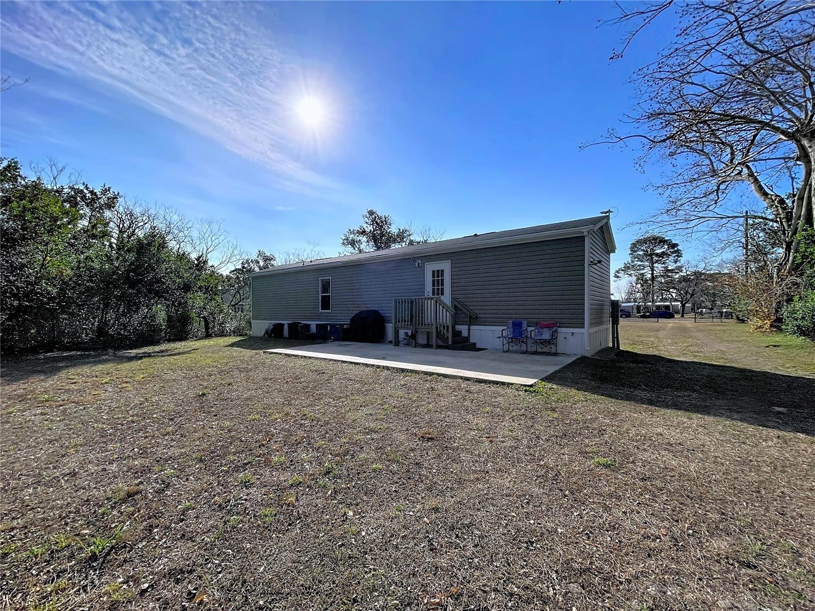 Image 32 of 52 For 9739 Kent Street