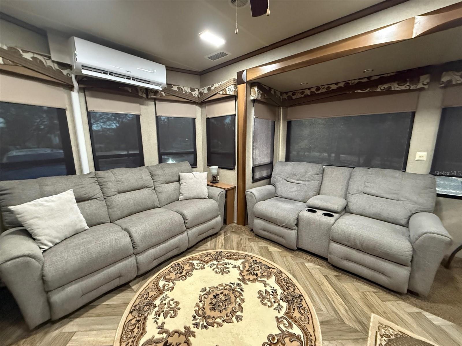 Image 4 of 20 For 9265 Grizzly Bear Lane