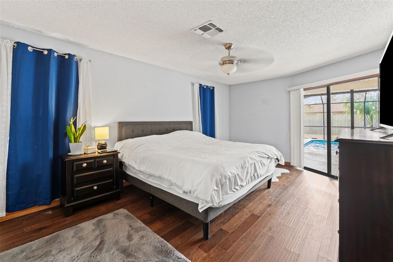 Image 5 of 47 For 8370 Durham Street