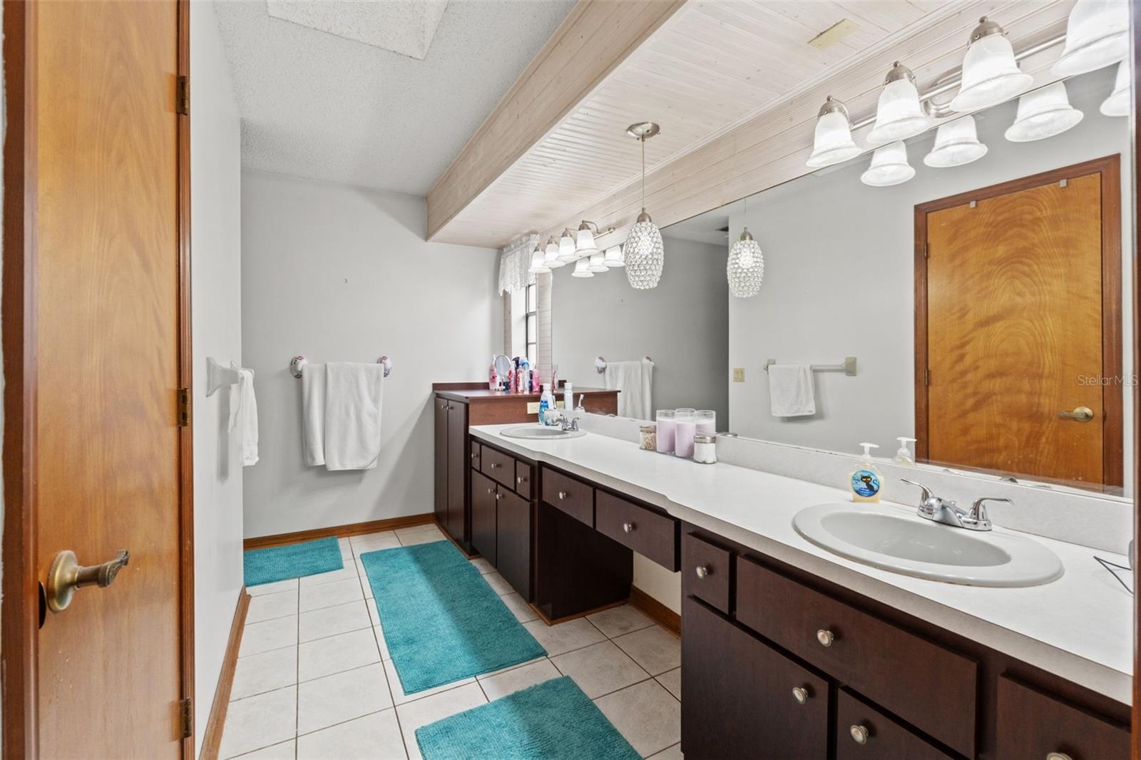 Image 6 of 47 For 8370 Durham Street