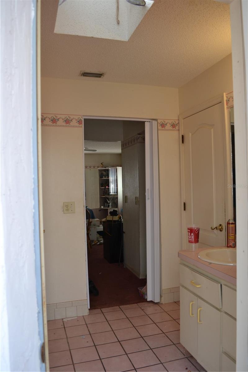 Image 20 of 52 For 6473 Blackbird Avenue